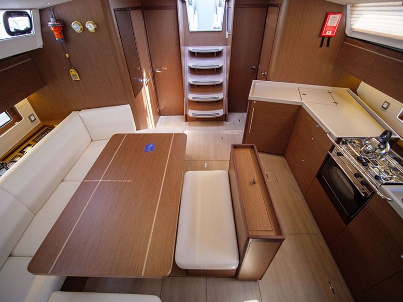 Beneteau OCEANIS 46.1 Layla