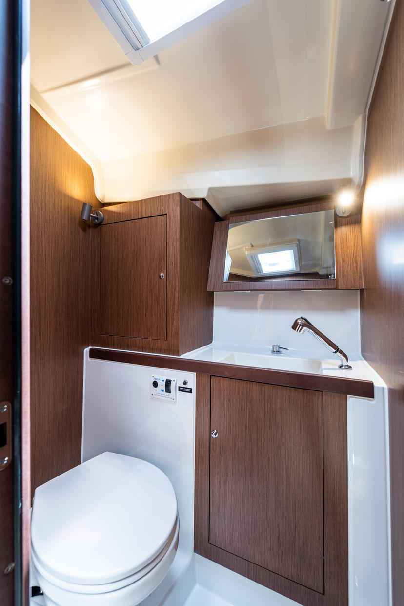 Beneteau OCEANIS 41.1 Argyroula