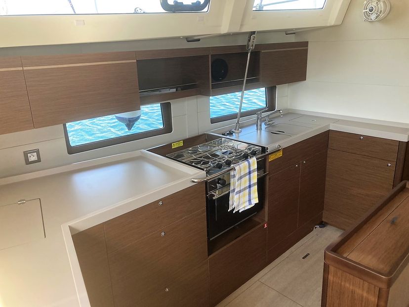 Beneteau OCEANIS 46.1 EVI