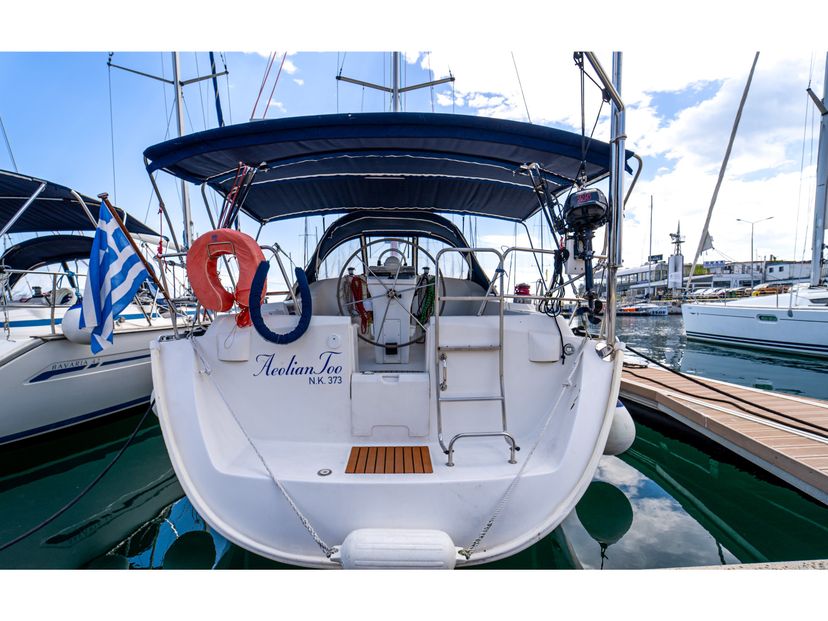 Beneteau 393 Aeolian Too (Solar, heating, Plotter)