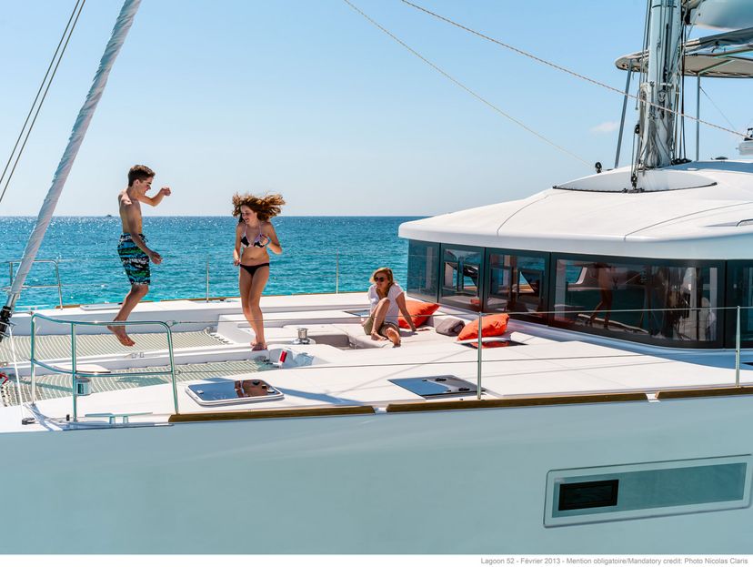 Lagoon 52 Ace of Diamonds (A/C - Generator - Refit 2021)