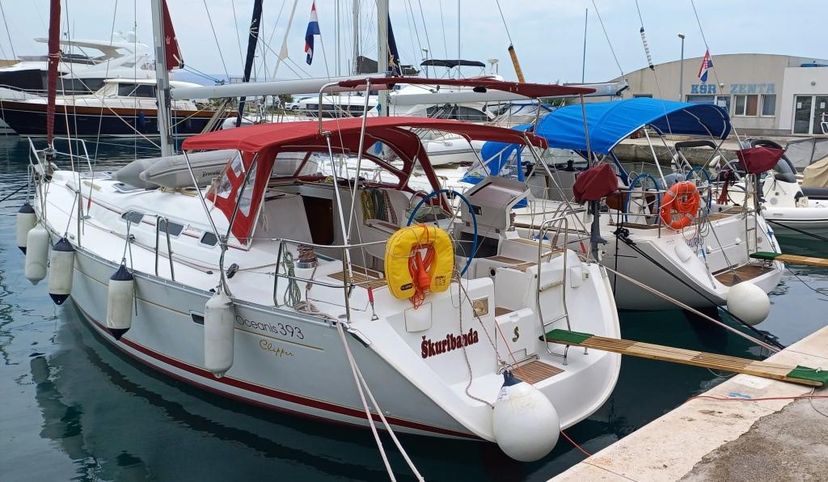 Beneteau 393 Škuribanda (refitted 2023)