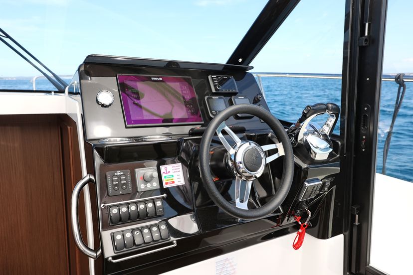 Jeanneau MERRY FISHER 1095 Ginger