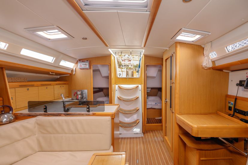 Jeanneau 42 Classic