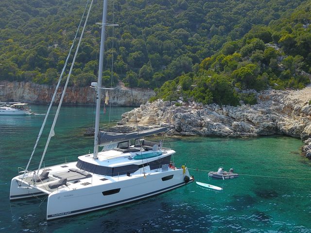 Fountaine Pajot 47 Crewed   "Alegria"