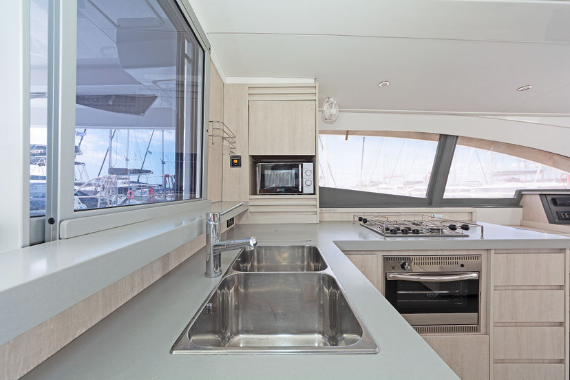 Leopard Catamarans 48 Satisfaction