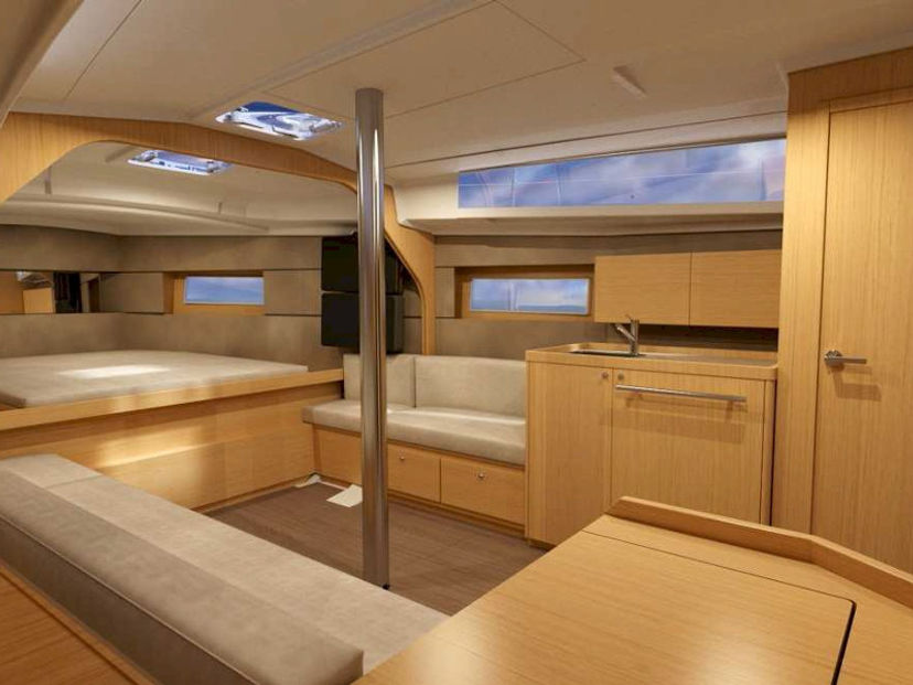 Beneteau 38 Lina