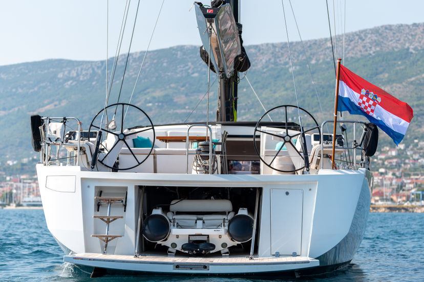 Construction Navale Bordeaux 76 BUBBLES