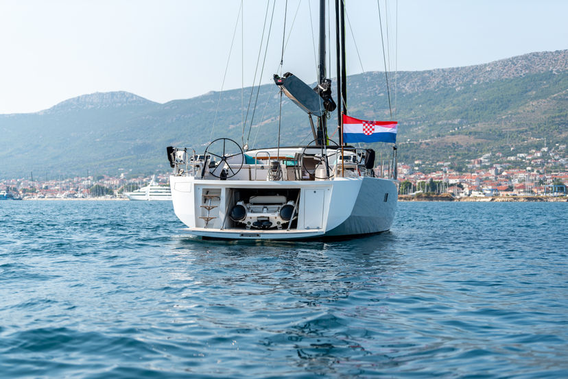 Construction Navale Bordeaux 76 BUBBLES