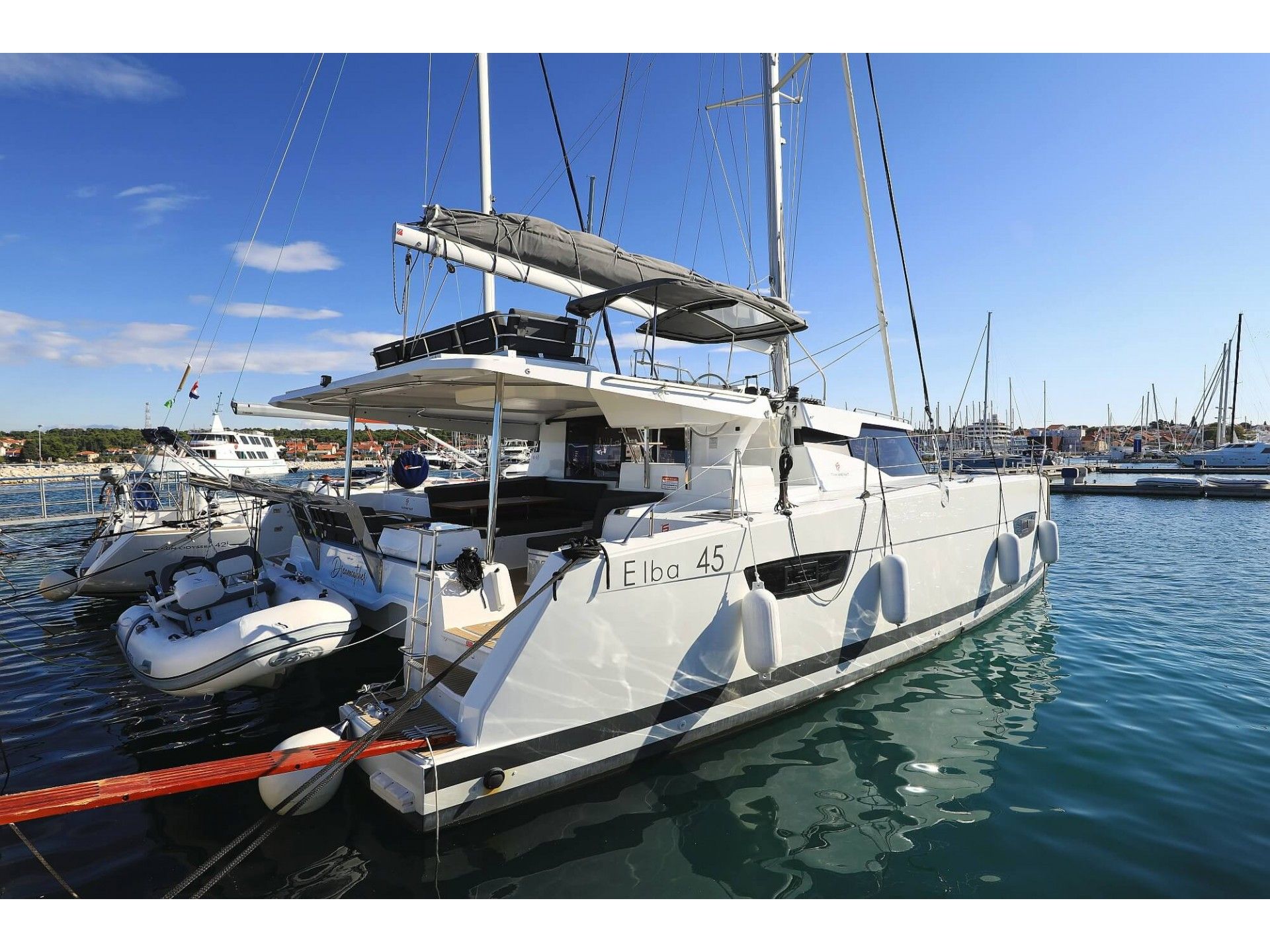 42323241322900172_Elba45_Dreamcather_ownerversion_catamaran_croatia_14.jpg