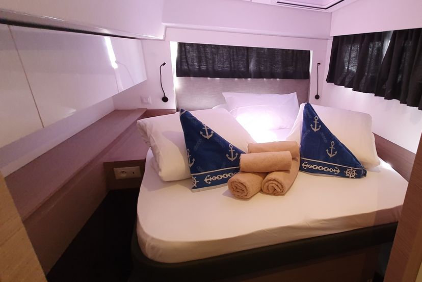 Fountaine Pajot 45 SUMMER FLOW