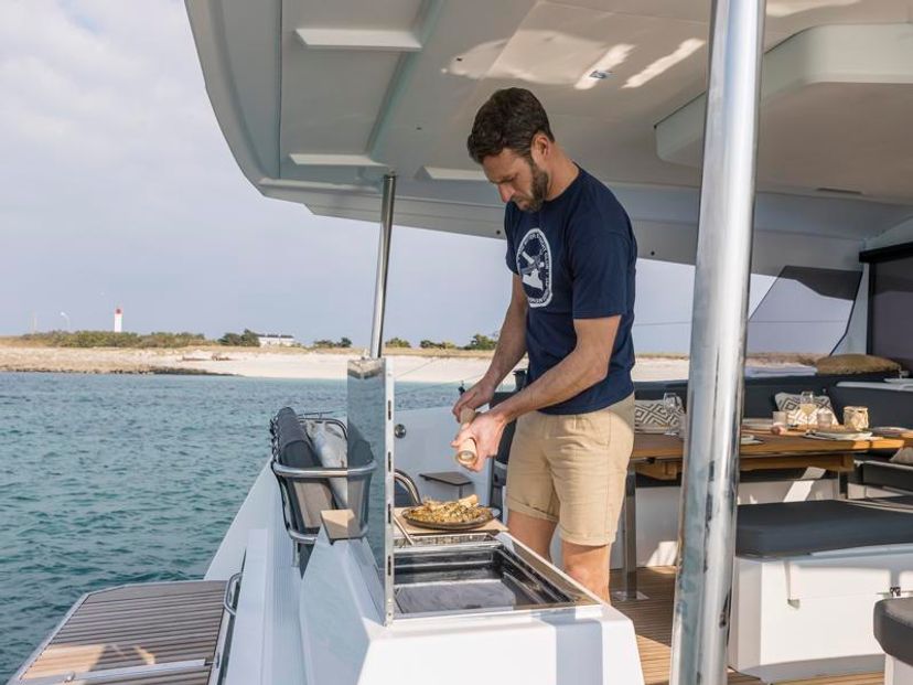 Fountaine Pajot 51 COSMOS