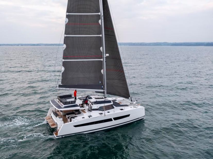 Fountaine Pajot 51 COSMOS