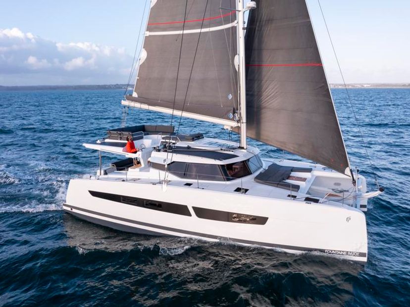 Fountaine Pajot 51 COSMOS