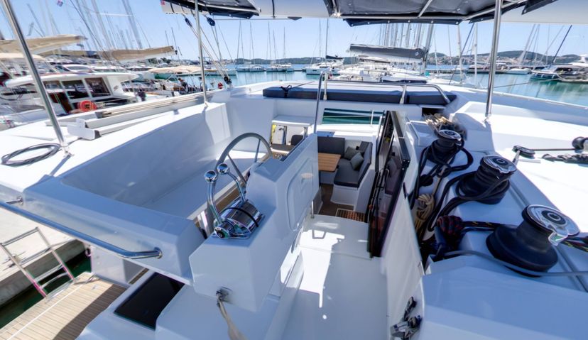 Fountaine Pajot 42 MAGIC SUMMER