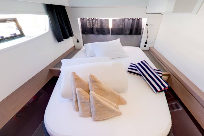 Fountaine Pajot 42 MAGIC SUMMER