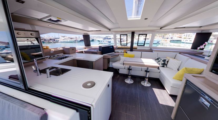 Fountaine Pajot 42 MAGIC SUMMER