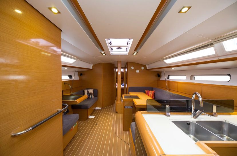 Jeanneau 43 Classic