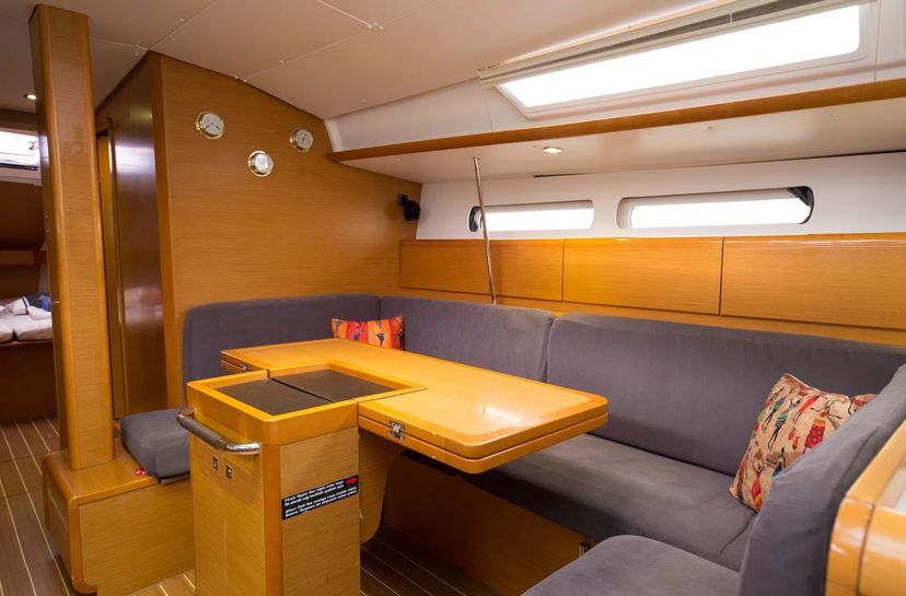 Jeanneau 43 Classic