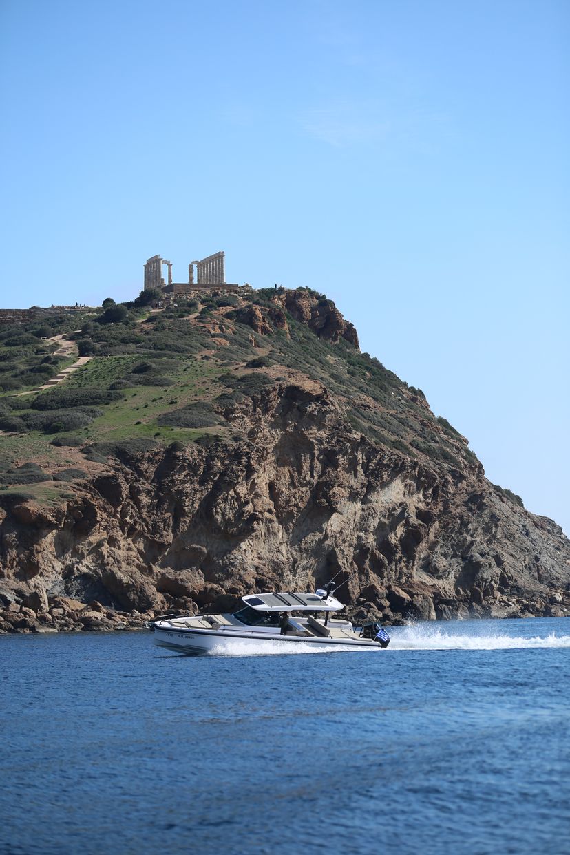 Axopar Boats 37 ZEUS