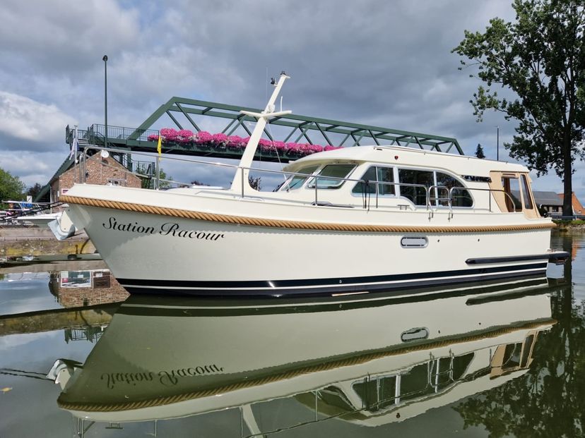 Linssen GRAND Station Racour