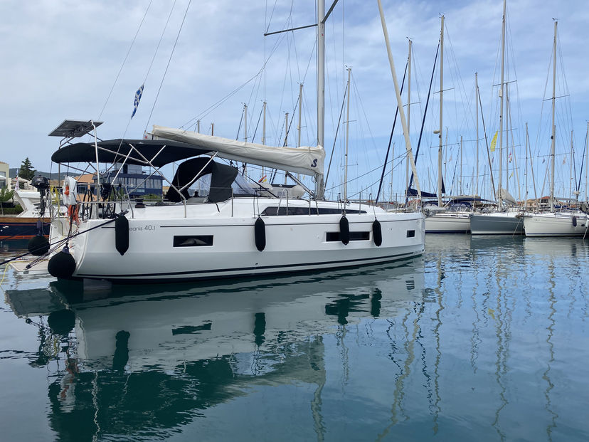 Beneteau 40 AMPELI 