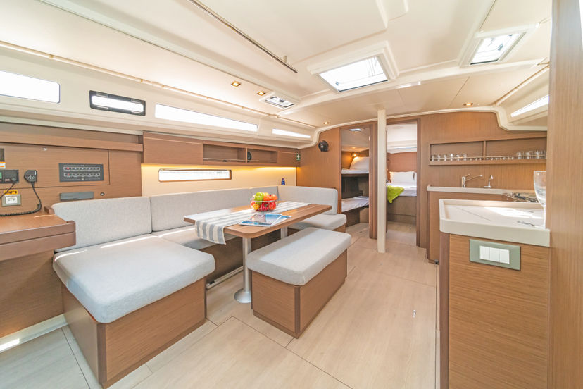 Beneteau 40 Roza