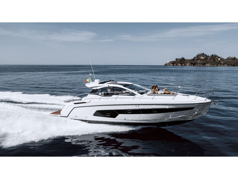 Azimut 45 Don't tell mama