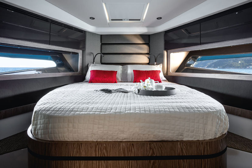 Azimut 45 Don't tell mama