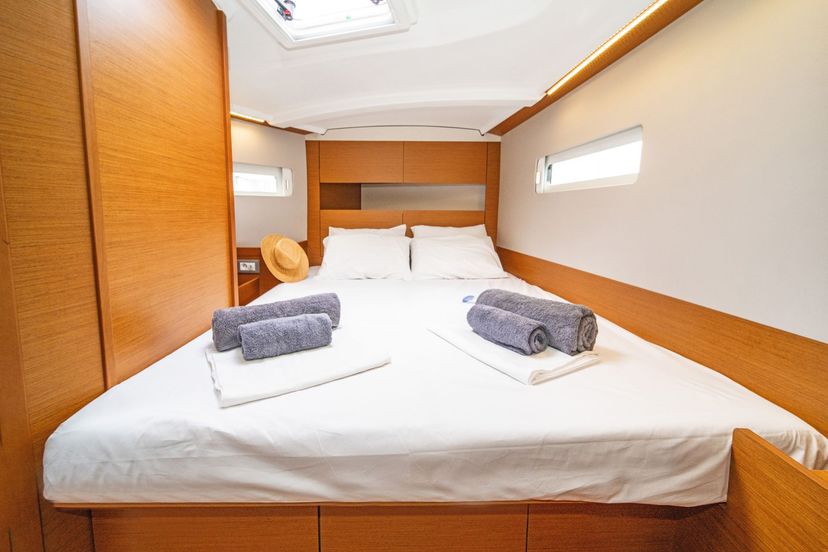 Jeanneau 410 Aella