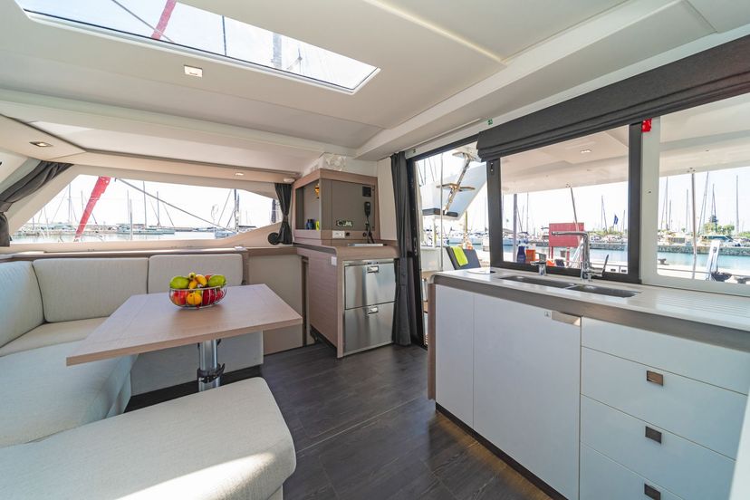 Fountaine Pajot 40 Aifos