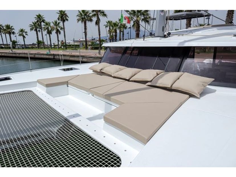 Fountaine Pajot 42 Lalena (WM - A/C - Generator)
