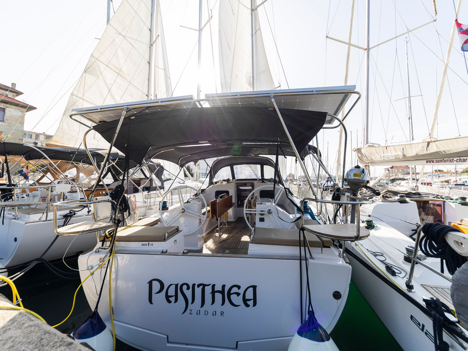 4416780010000100075_Pasithea_main.jpg