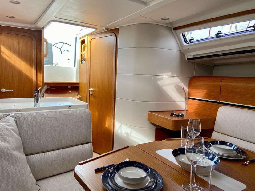 Dehler 38 Blue Eye