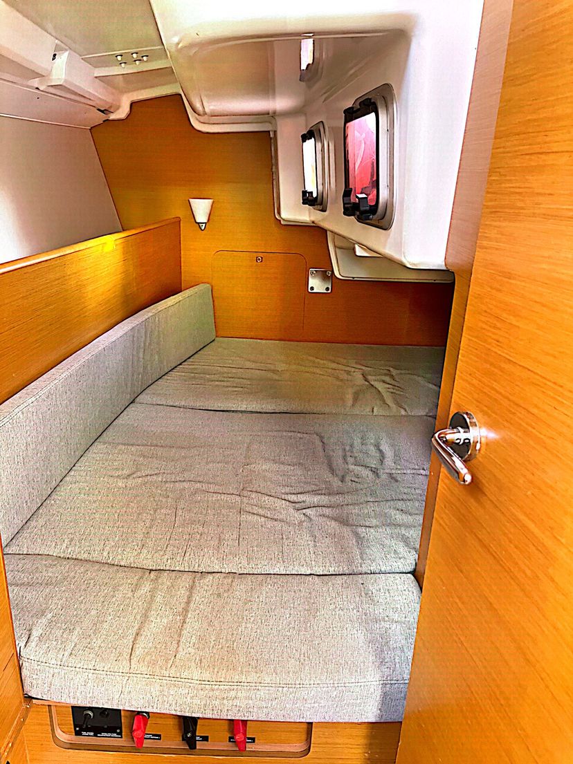 Jeanneau 33 NENA
