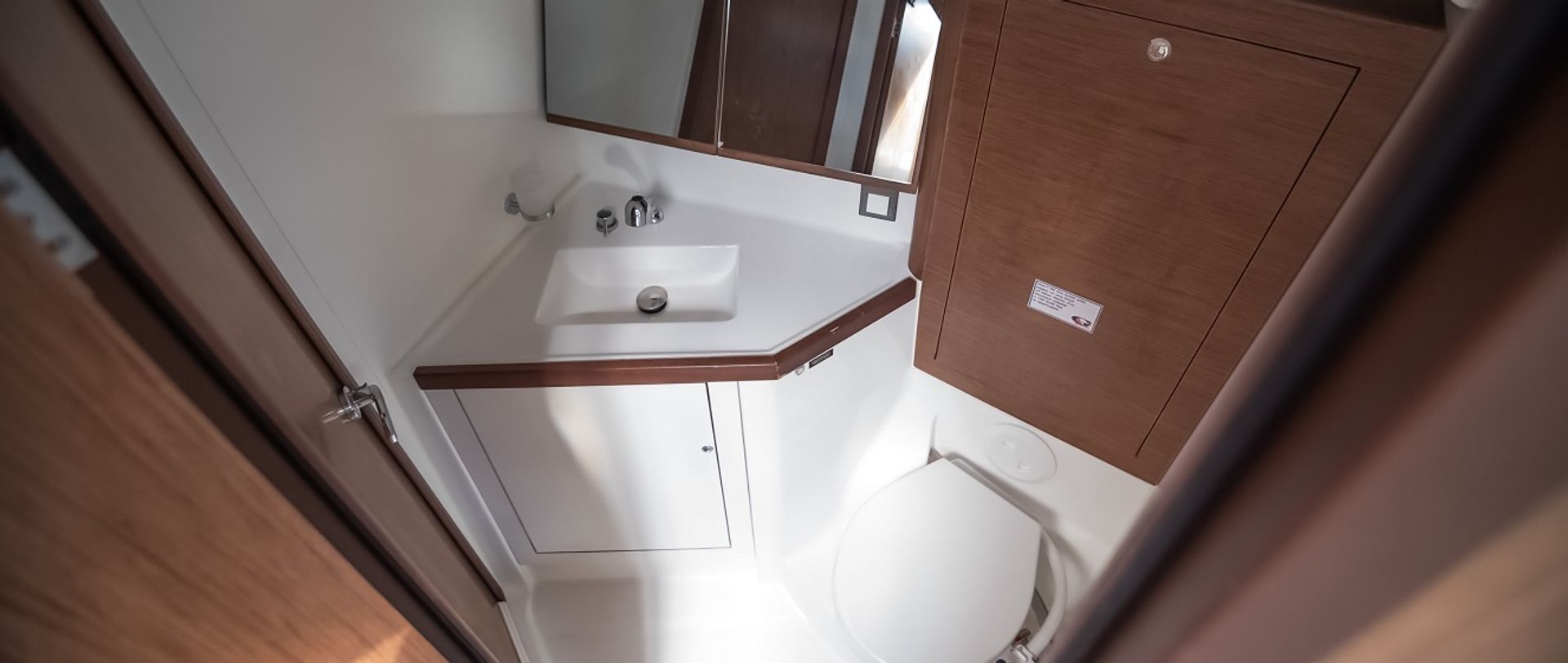 4454840935801492_Oceanis_46.1_4_gr_sailing_5_cabins.jpg