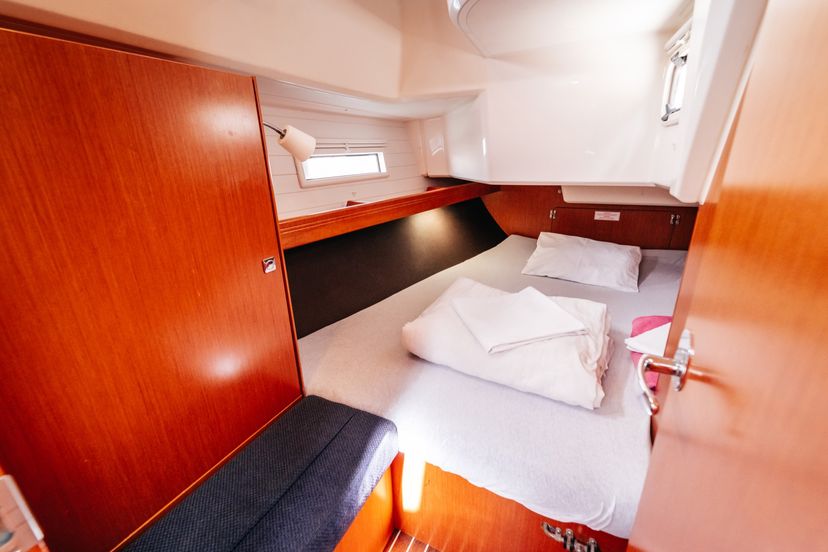 Bavaria Yachtbau 37 Blue Tone