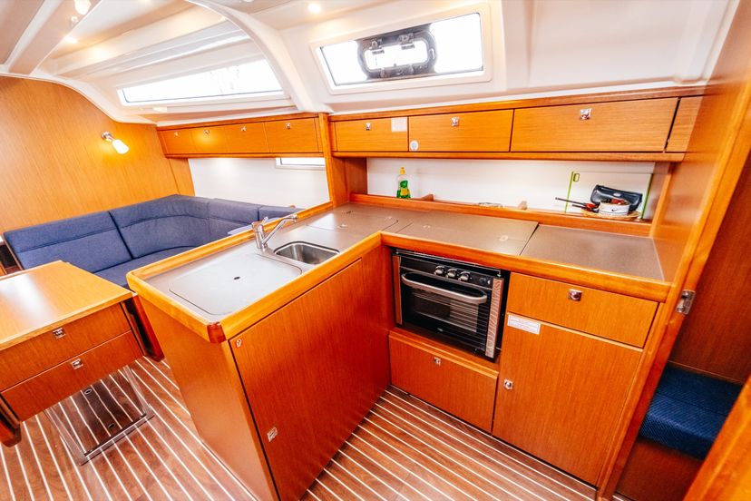 Bavaria Yachtbau 37 Flinx