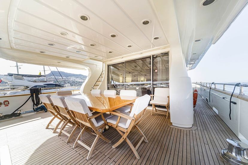Falcon Yachts 11 Sanref