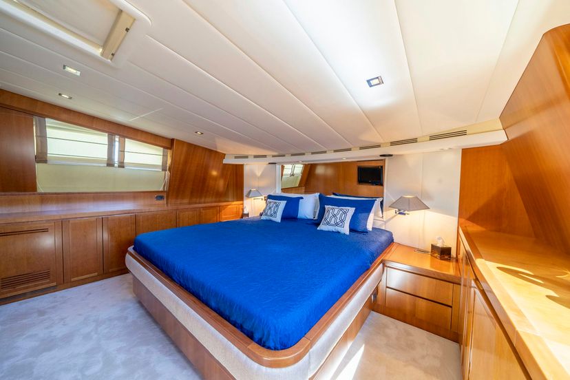 Falcon Yachts 11 Sanref