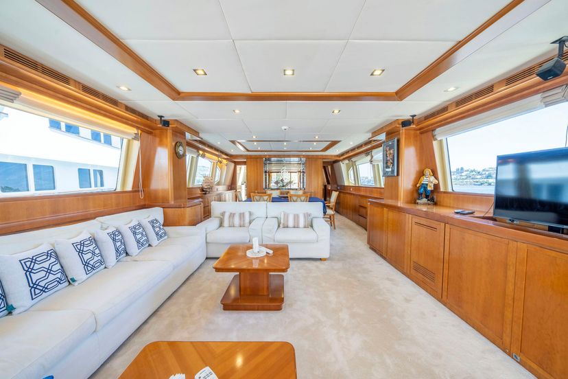 Falcon Yachts 11 Sanref