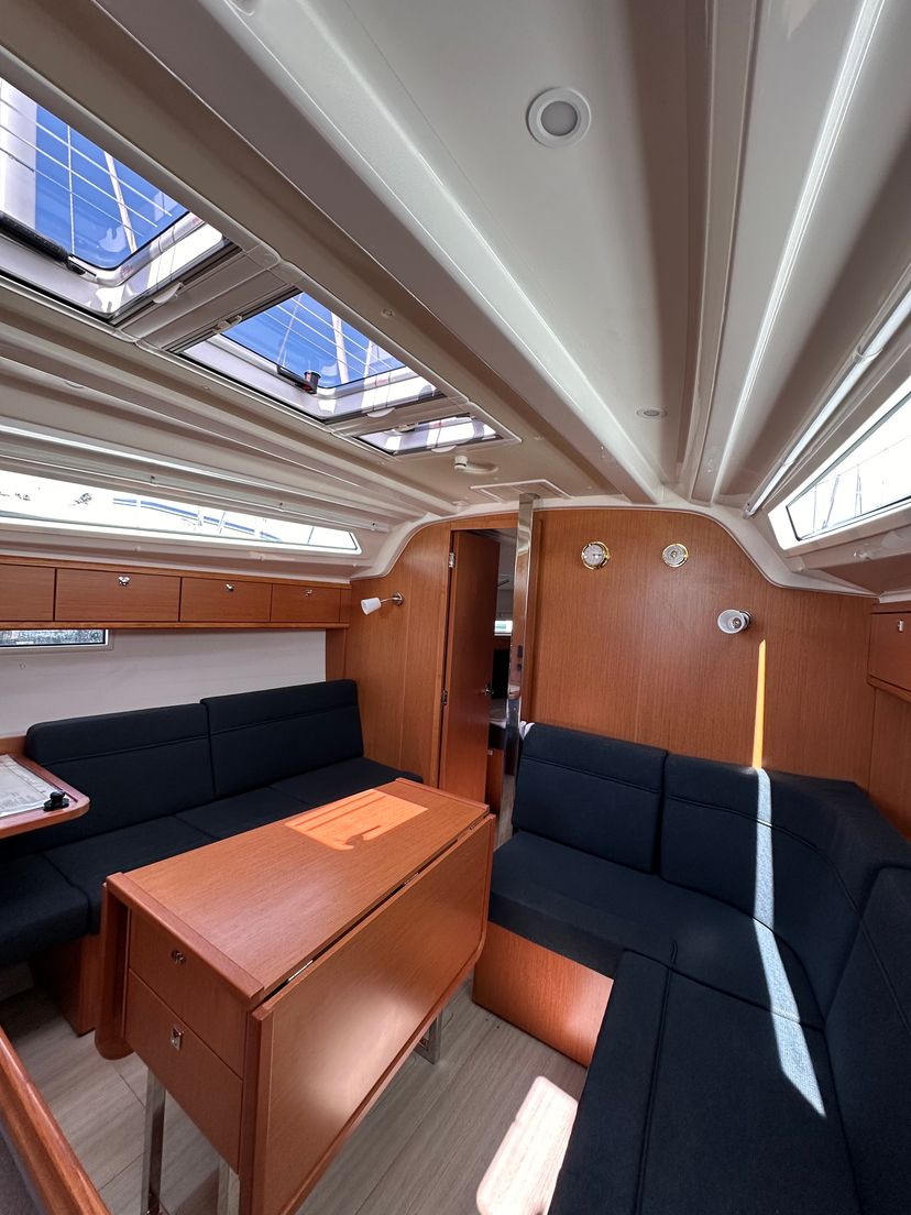 Bavaria Yachtbau 37 Crypto