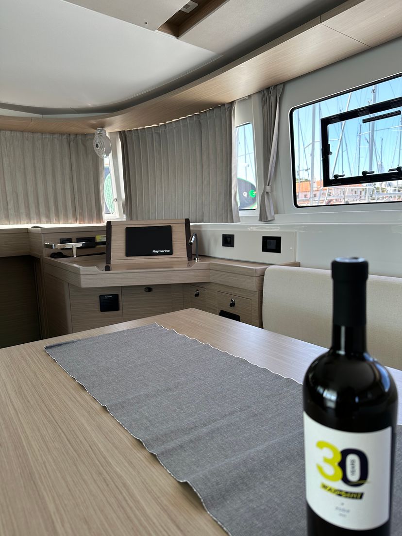 Lagoon 46 DESTINY POINT