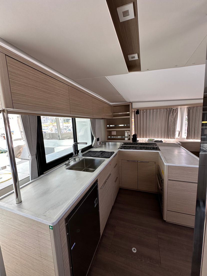 Lagoon 46 DESTINY POINT