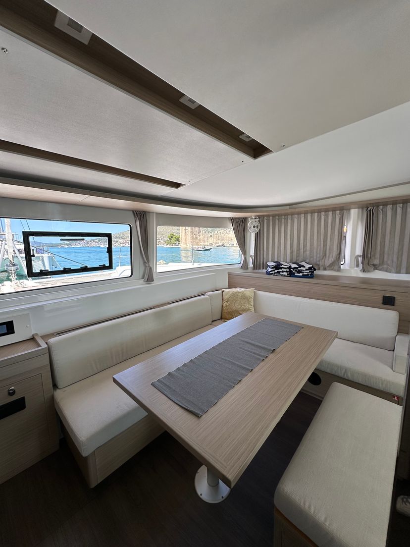 Lagoon 46 DESTINY POINT