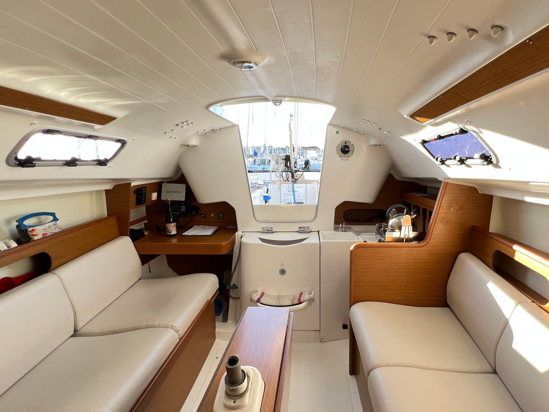 4497650450000106085_Marlem_interior.jpg