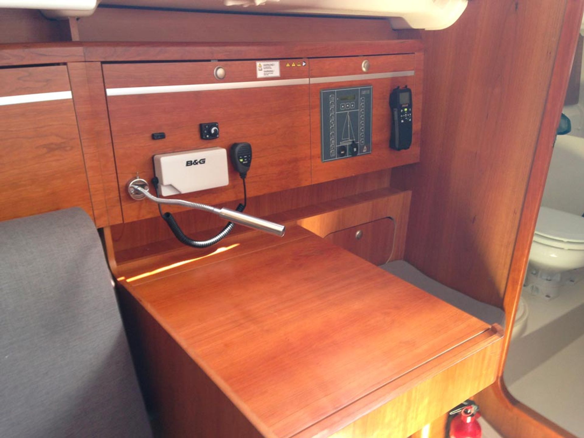 4498520040000106085_Lorine_interior.jpg