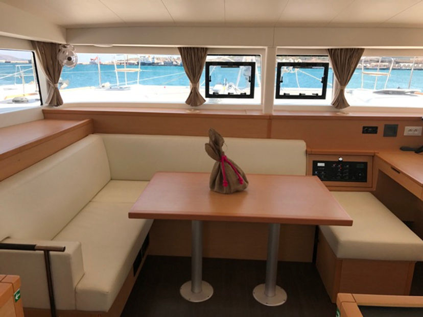 Lagoon 40 Tulip