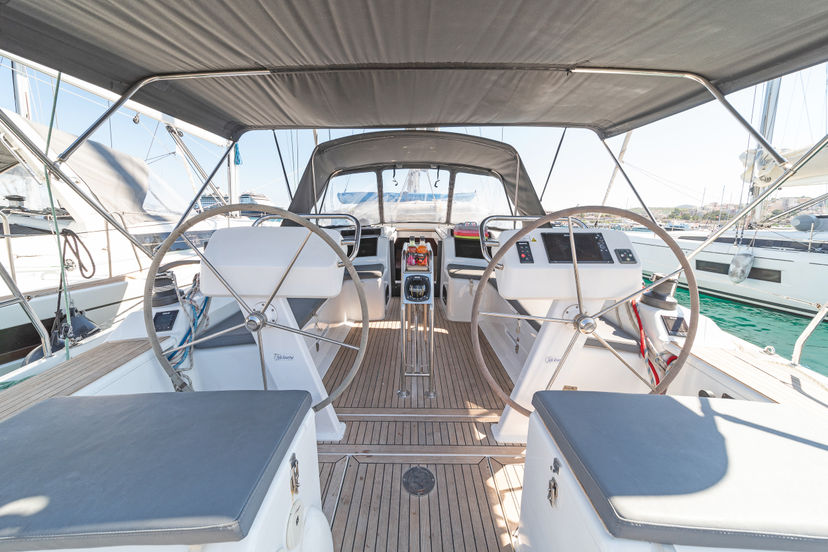 Hanse Yachts 45 C-YA