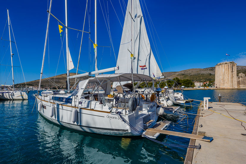 Beneteau 38 Obsession